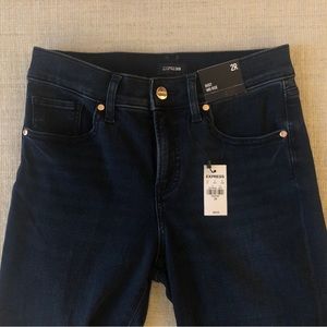 Express Boot Mid Rise Jeans, Size 2 Regular, New With Tags NWT